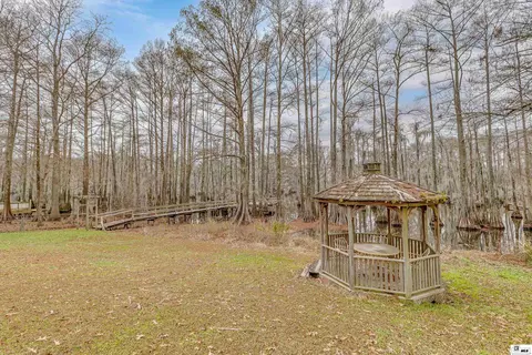 Exterior - 219 Raymond Dr, Monroe, LA 71203 photo 2 of 3