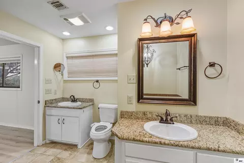 Bath - 219 Raymond Dr, Monroe, LA 71203 photo 1 of 3
