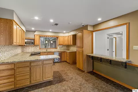 Kitchen - 219 Raymond Dr, Monroe, LA 71203 photo 1 of 2