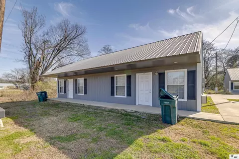 Exterior - 1702 Grammont St, Monroe, LA 71201 photo 5 of 6