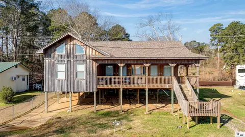 598 Pleasure Island Dr, Farmerville, LA 71241