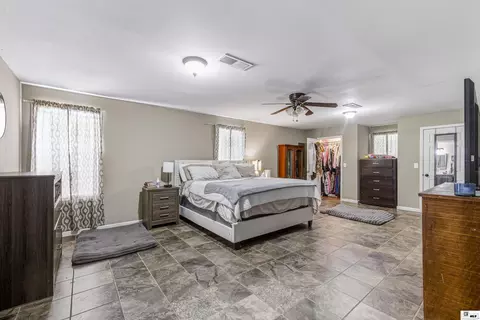 Bedroom - 6349 Bryan Loop, Bastrop, LA 71220 photo 1 of 6