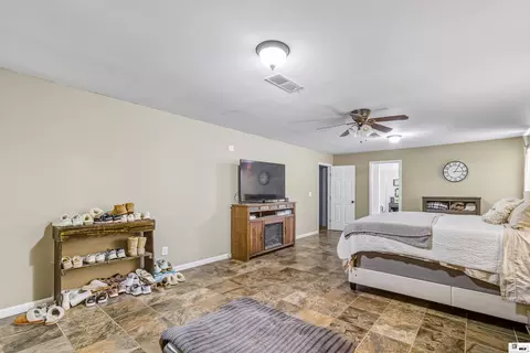Bedroom - 6349 Bryan Loop, Bastrop, LA 71220 photo 3 of 6