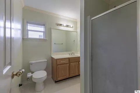 Bath - 2805 Post Oak Dr, Ruston, LA 71270 photo 6 of 6