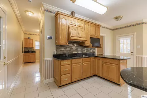 Kitchen - 2805 Post Oak Dr, Ruston, LA 71270 photo 4 of 4