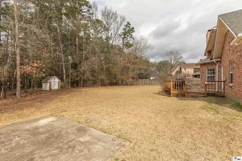 Exterior - 2805 Post Oak Dr, Ruston, LA 71270 photo 3 of 4