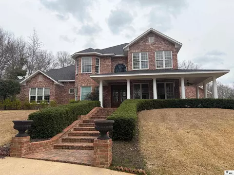327 Jefferson Oaks Dr, Ruston, LA 71270