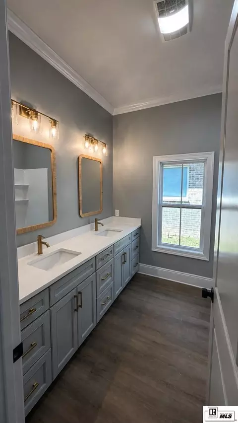 Bath - 165 Loblolly Ln, Choudrant, LA 71227 photo 1 of 11