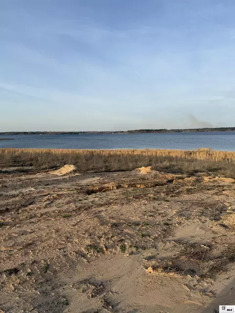 000 Pelican Pointe Dr, Jonesboro, LA 71251