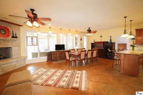 Dining - 3458 Highway 818, Ruston, LA 71270 photo 2 of 5