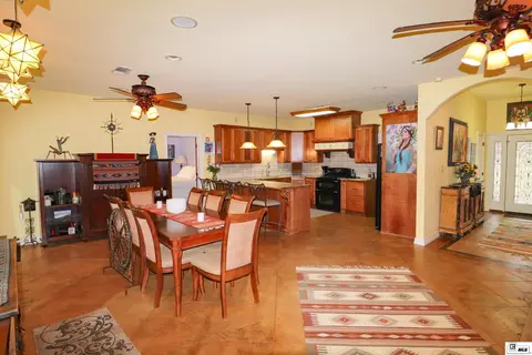 Dining - 3458 Highway 818, Ruston, LA 71270 photo 4 of 5