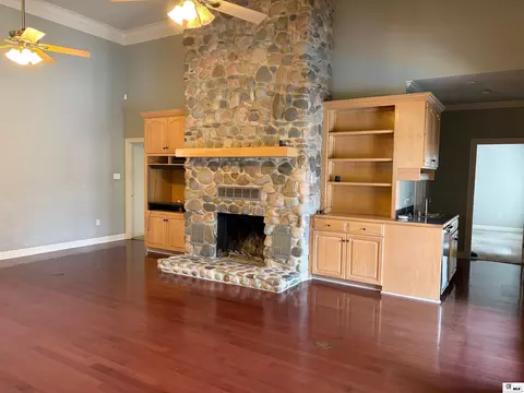 Living - 392 Tremont Dr, Ruston, LA 71270 photo 1 of 3