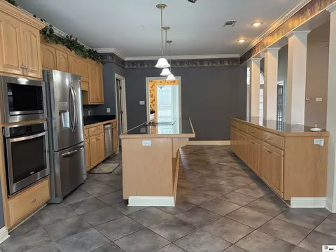 Kitchen - 392 Tremont Dr, Ruston, LA 71270 photo 2 of 3