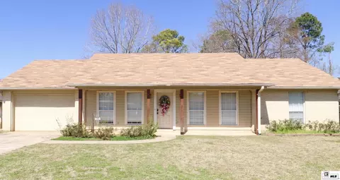 602 Oakland Dr, Natchitoches, LA 71457