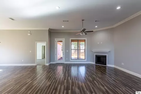 Living - 123 Lovemore Dr, Ruston, LA 71270 photo 2 of 6
