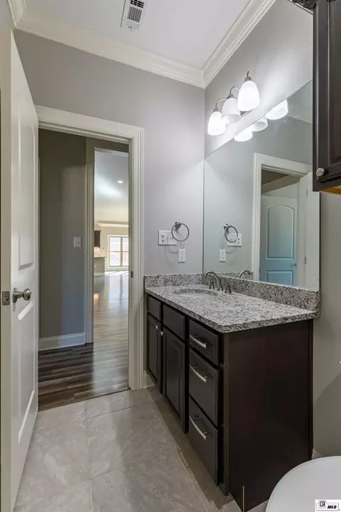Bath - 123 Lovemore Dr, Ruston, LA 71270 photo 6 of 6