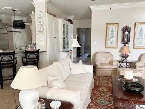 Living - 220 Crestview Dr, Choudrant, LA 71227 photo 4 of 5