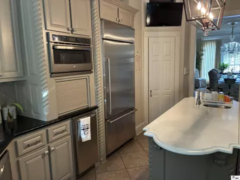 Kitchen - 220 Crestview Dr, Choudrant, LA 71227 photo 2 of 2