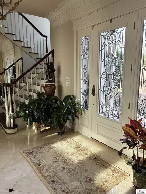 Entry Way - 220 Crestview Dr, Choudrant, LA 71227 photo 1 of 5