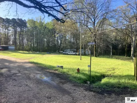 Exterior - 300 Main St, Dubach, LA 71235 photo 1 of 1