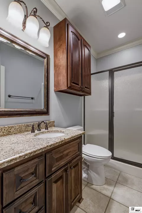 Bath - 2210 Llangeler Dr, Ruston, LA 71270 photo 5 of 7