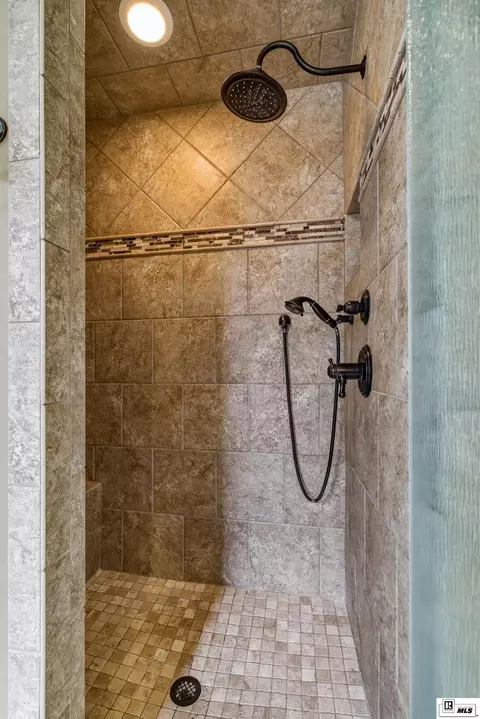 Bath - 2210 Llangeler Dr, Ruston, LA 71270 photo 4 of 7