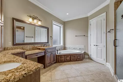 Bath - 2210 Llangeler Dr, Ruston, LA 71270 photo 2 of 7