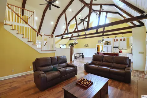 Living - 643 Patterson Rd, Choudrant, LA 71227 photo 1 of 1