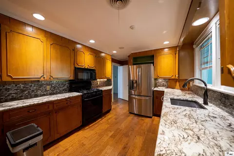 Kitchen - 3108 N Trenton St, Ruston, LA 71270 photo 2 of 2