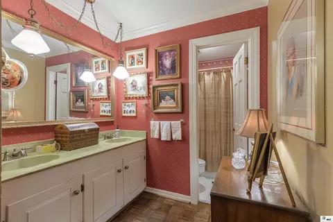 Bath - 150 Burgessville Rd, Ruston, LA 71270 photo 1 of 2
