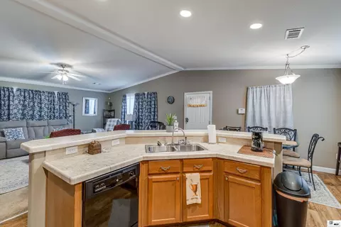 222 Pierce Dr, Monroe, LA 71203 photo 8