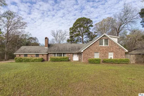 Exterior - 2704 Vienna St, Ruston, LA 71273 photo 4 of 4