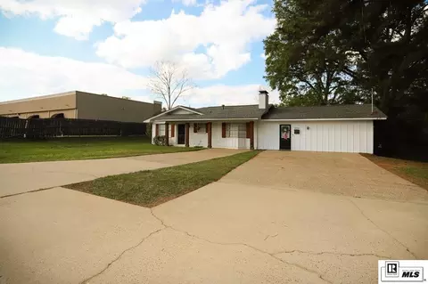 Exterior - 1505 Morgan St, Ruston, LA 71270 photo 4 of 11