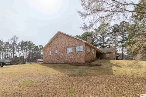 Exterior - 707 Hundred Oaks Dr, Ruston, LA 71270 photo 8 of 12