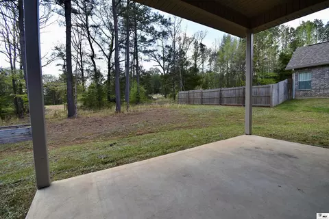 Exterior - 111 Lovemore Dr, Ruston, LA 71270 photo 4 of 7