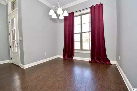 Living - 111 Lovemore Dr, Ruston, LA 71270 photo 5 of 5