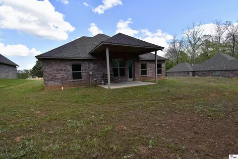 Exterior - 111 Lovemore Dr, Ruston, LA 71270 photo 5 of 7