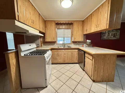 Kitchen - 908 S Maple St, Ruston, LA 71270 photo 1 of 2
