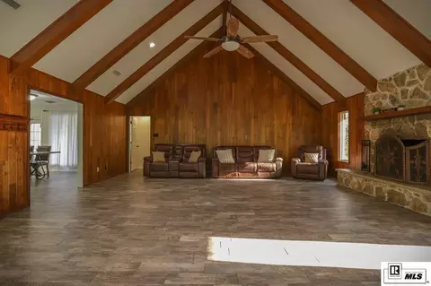 Living - 217 Old Wire Rd, Ruston, LA 71270 photo 1 of 4