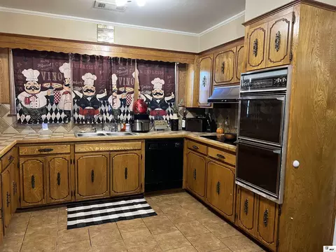 Kitchen - 127 Forrest Ave, Bastrop, LA 71220 photo 3 of 5
