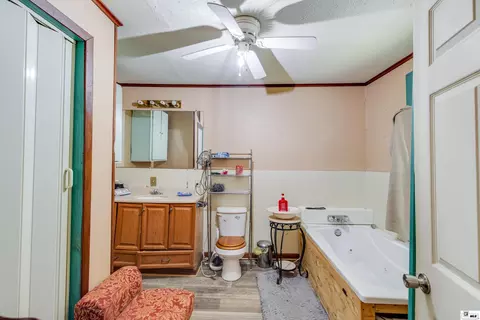 Bath - 254 Chatham Spur Rd, Ruston, LA 71270 photo 1 of 2