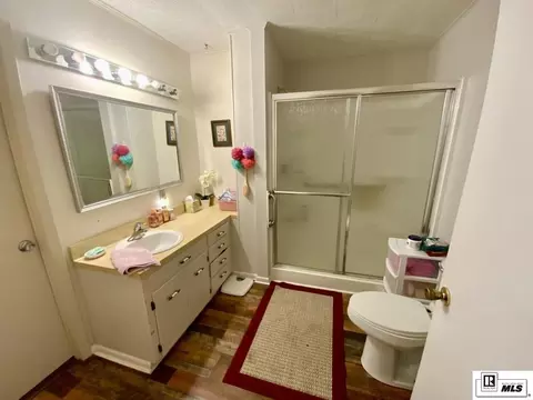 Bath - 210 Grady Ln, Gilbert, LA 71336 photo 3 of 5