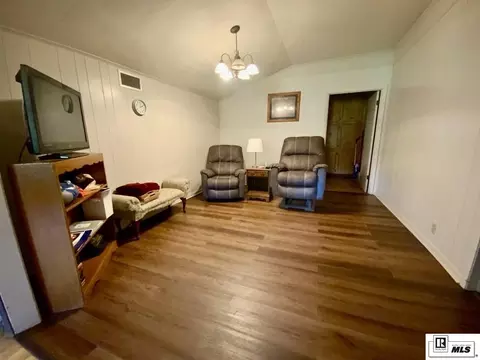 Living - 210 Grady Ln, Gilbert, LA 71336 photo 2 of 3
