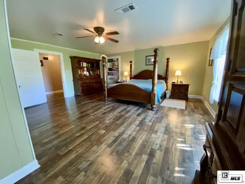 Bedroom - 210 Grady Ln, Gilbert, LA 71336 photo 2 of 5