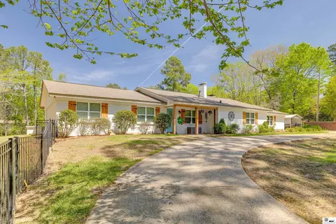 2802 Lakeview Dr, Ruston, LA 71270