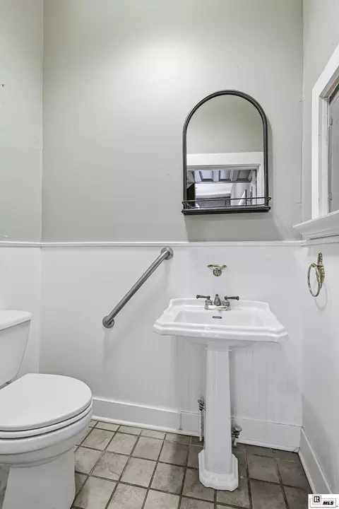 Bath - 156 Aswell St, Choudrant, LA 71227 photo 1 of 3