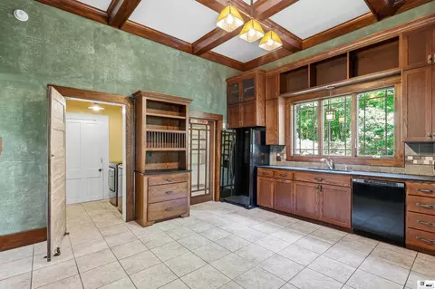 Kitchen - 156 Aswell St, Choudrant, LA 71227 photo 2 of 4
