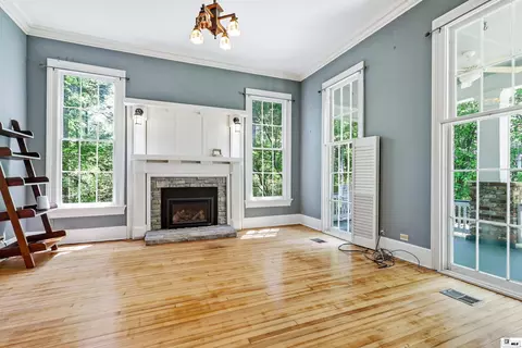 Living - 156 Aswell St, Choudrant, LA 71227 photo 7 of 10