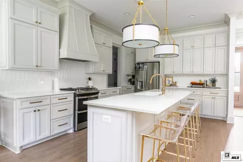 Kitchen - 147 Loblolly Ln, Choudrant, LA 71227 photo 2 of 4