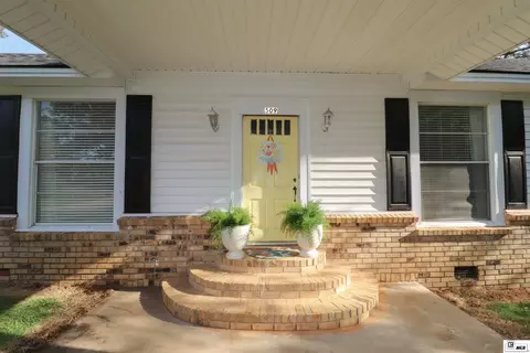 Exterior - 509 E Kentucky Ave, Ruston, LA 71270 photo 4 of 10